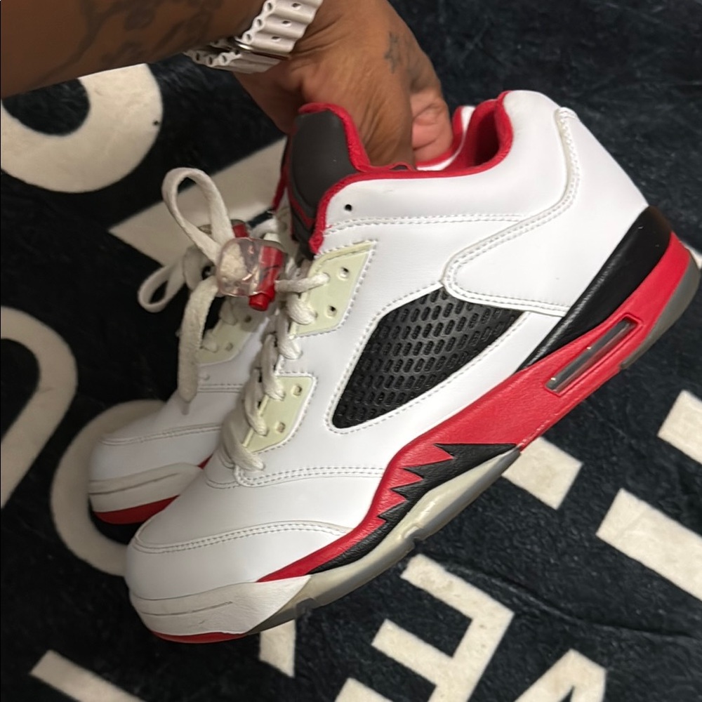 Jordan White and Red Sneakers Air Jordan 5 Low